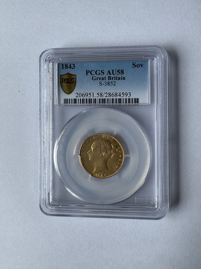 1843 Sovereign AUNC/UNC
